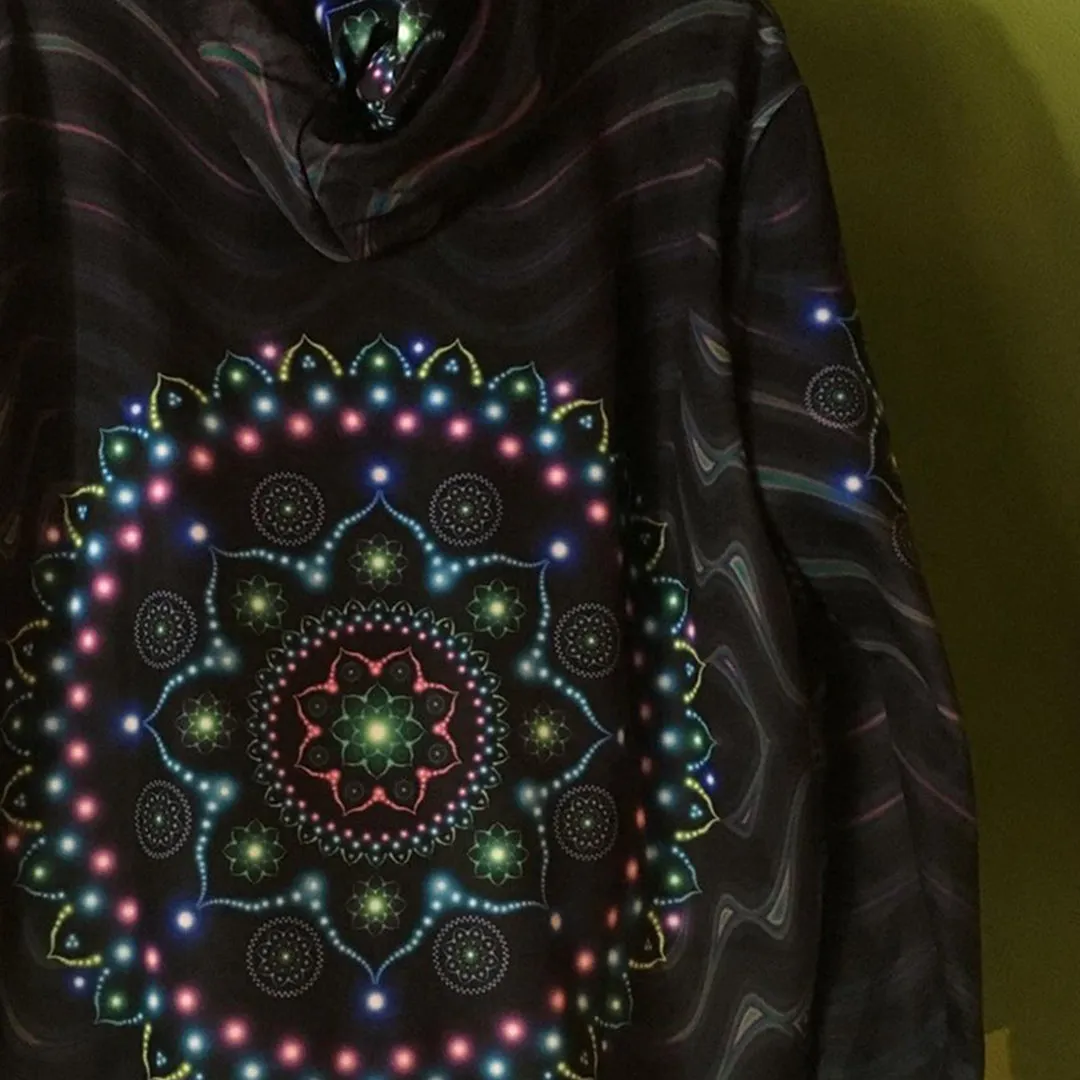 Lumindala Hoodie – Radiant Mandala Psychedelic Art