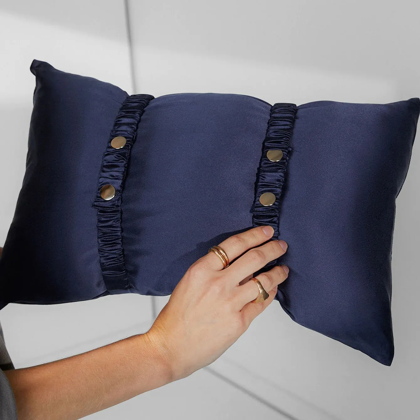 Lunya | Washable Silk Travel Pillow
