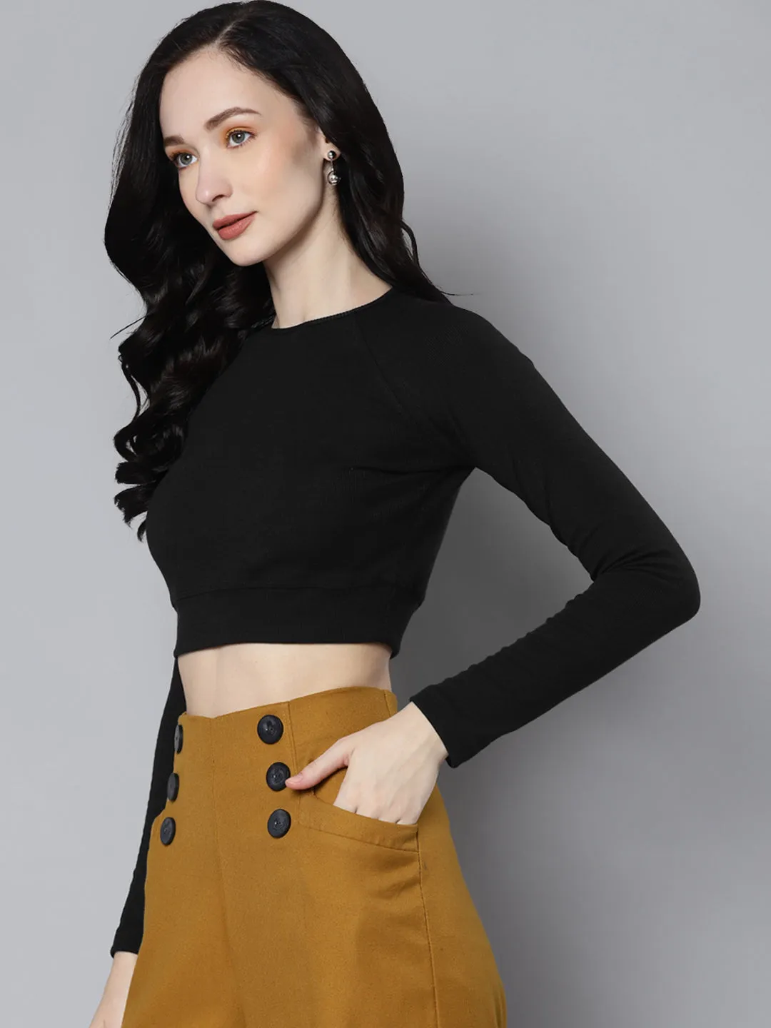 Women Black Rib Full Sleeve Active Crop Top