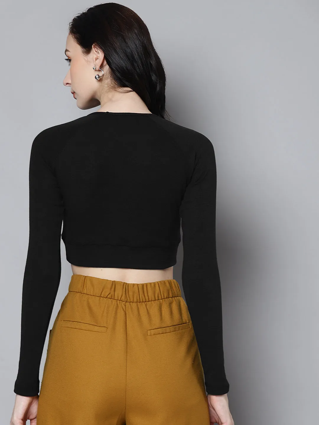 Women Black Rib Full Sleeve Active Crop Top